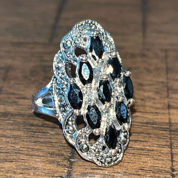 Vintage‎ Silver Tone Black Onyx Ring sz 8 - Picture 1 of 7